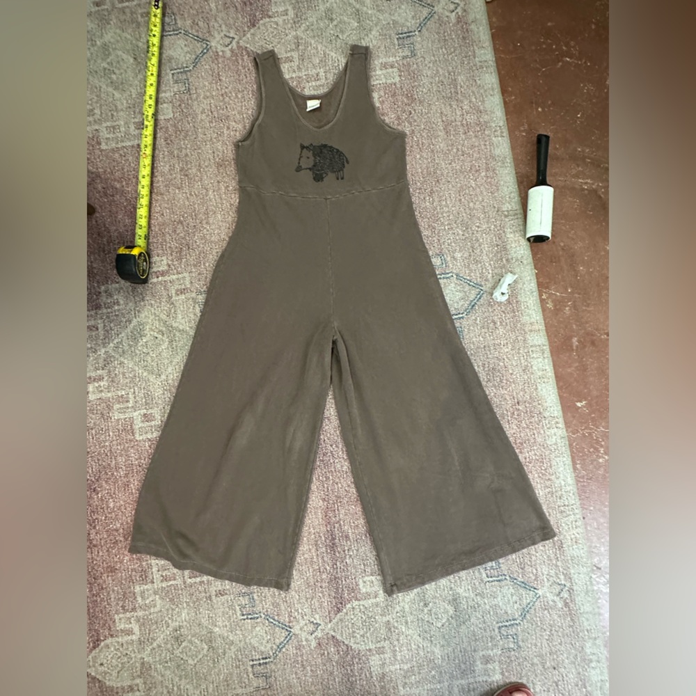 People of leisure French Terry Cotton jumpsuit size medium. Block print javalina